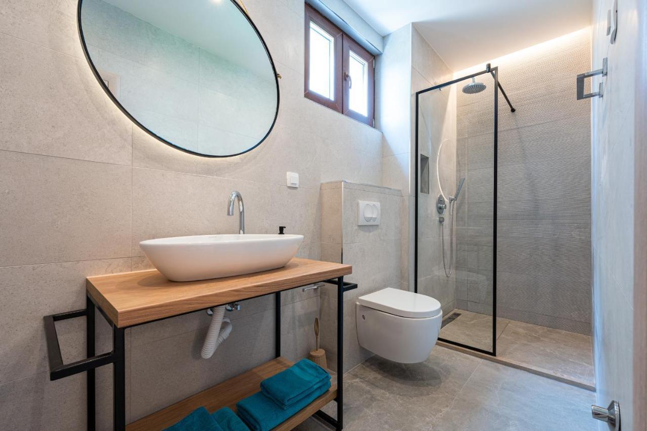Niki Apartments Przno Sveti Stefan Exteriör bild