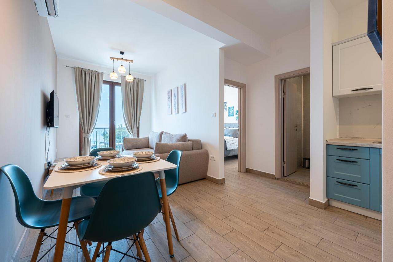 Niki Apartments Przno Sveti Stefan Exteriör bild