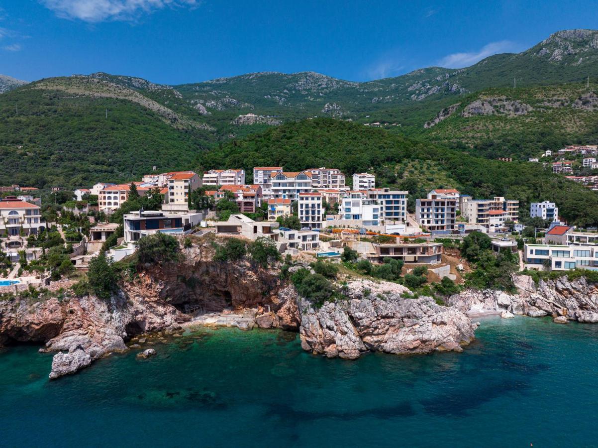 Niki Apartments Przno Sveti Stefan Exteriör bild