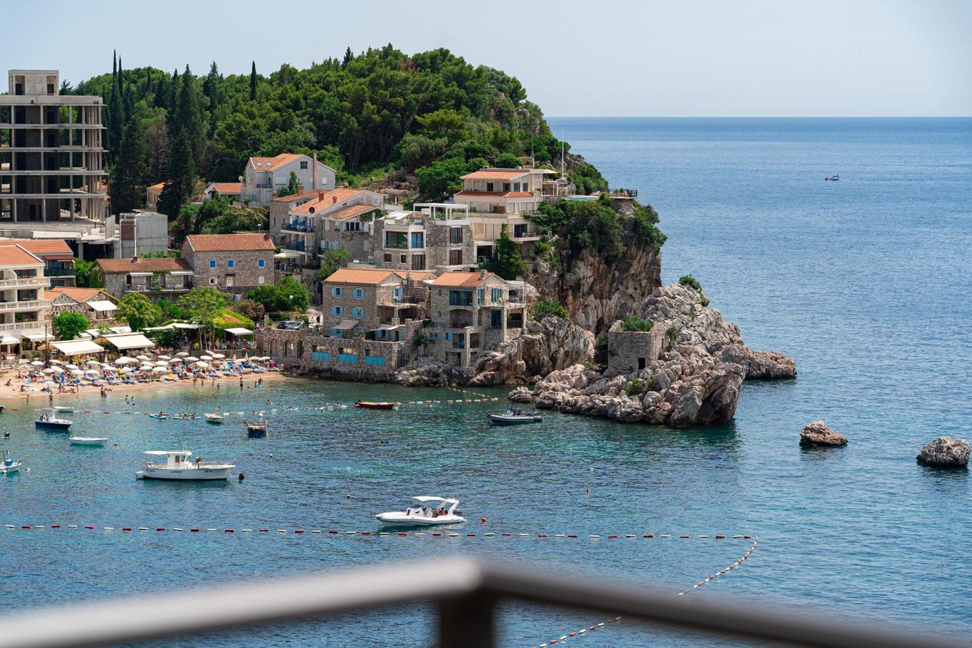 Niki Apartments Przno Sveti Stefan Exteriör bild