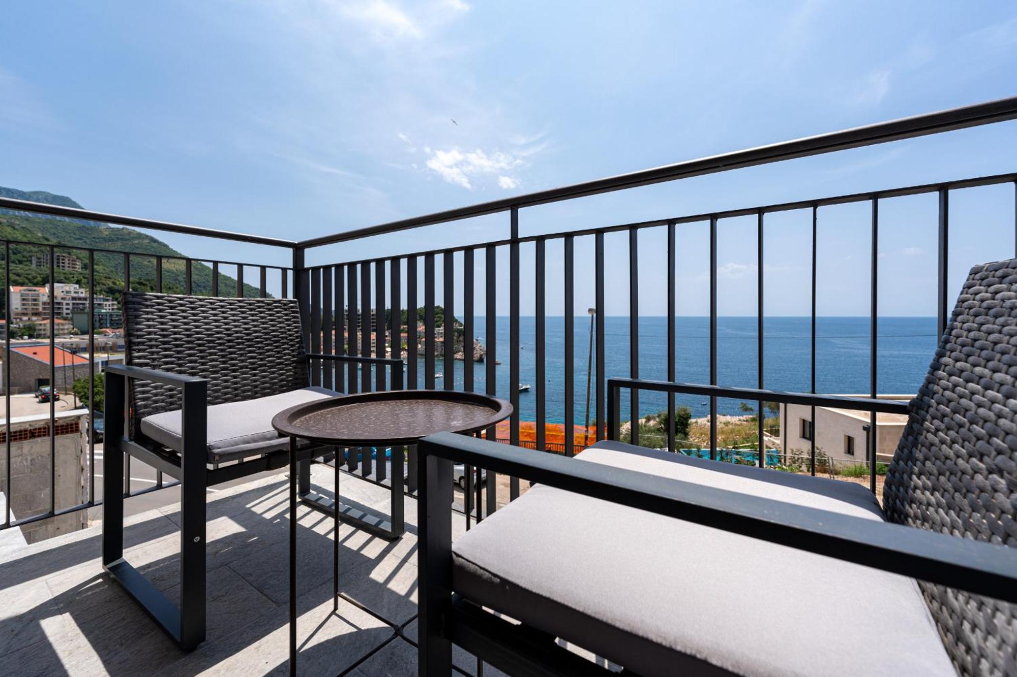 Niki Apartments Przno Sveti Stefan Exteriör bild
