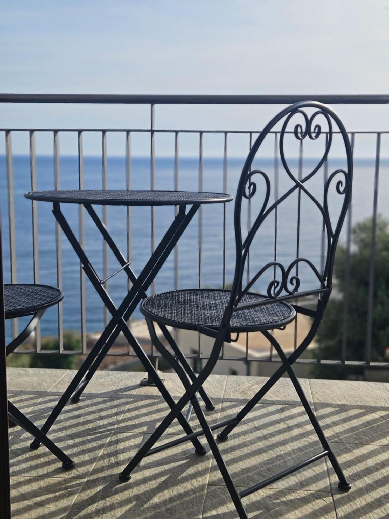 Niki Apartments Przno Sveti Stefan Exteriör bild